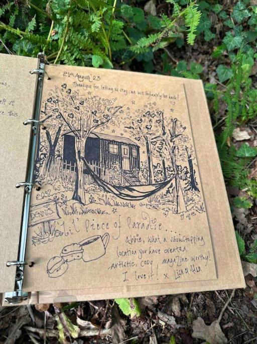 Cornwall Woodland Shepherd'S Hut Deirdres Hut Bodmin Exterior photo